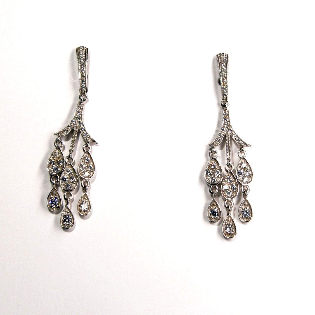 PENDIENTE LARGO MUJER ORO BLANCO 18K  3981