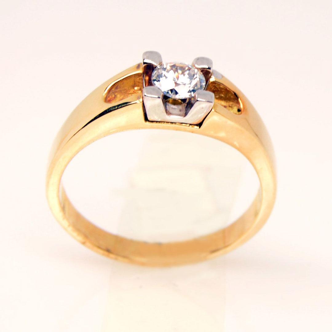 SOLITARIO HOMBRE 18 K CON CIRCONITA CENTRAL 7648