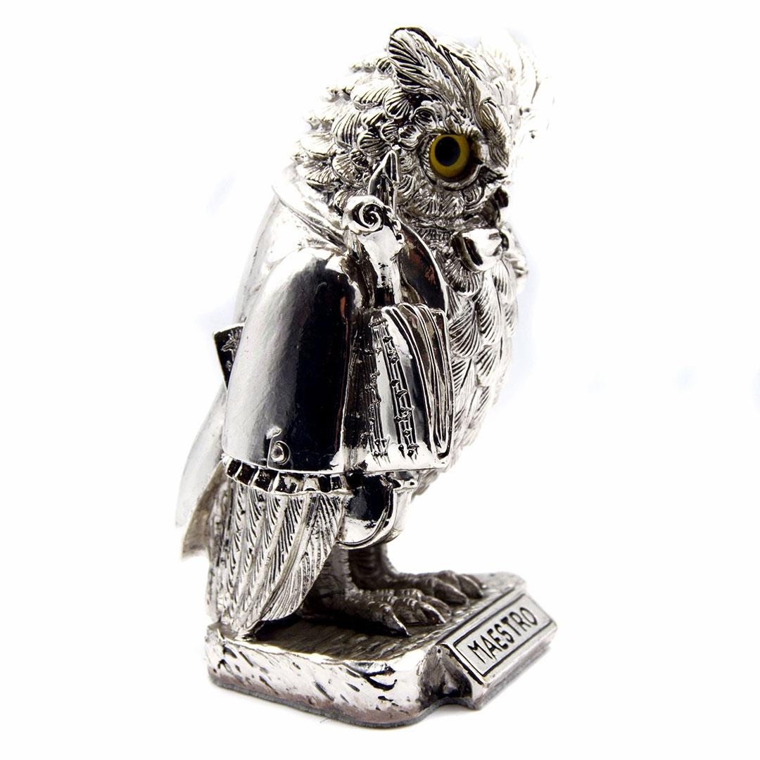 'FIGURA PLATA BUHO ''MAESTRO'' 1234'
