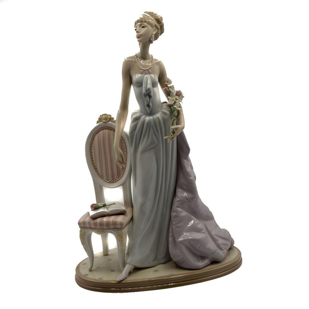 'FIGURA PORCELANA LLADRO '' DAMA DE LA COLA DE RASO'' 1495'