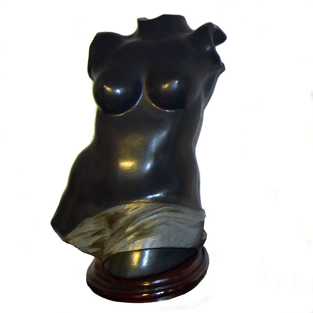 'FIGURA PORCELANA NADAL ''TORSO MUJER'' SERIE LIMITADA 500-8