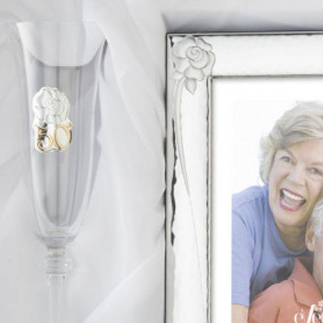 ESTUCHE MARCO FOTOS 20X25 Y COPAS ALIANZAS 50 ANIVERSARIO EV