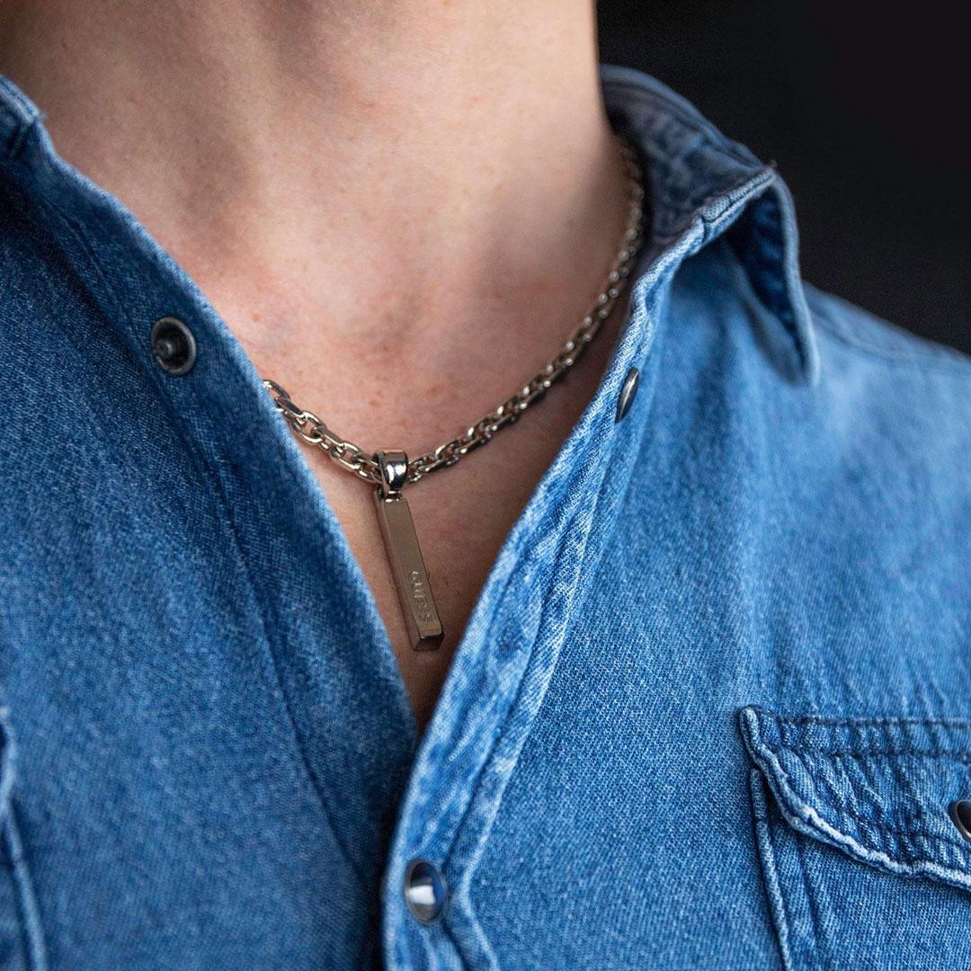 COLLAR UNISEX ACERO GUESS JUXN03001JWSTT-U