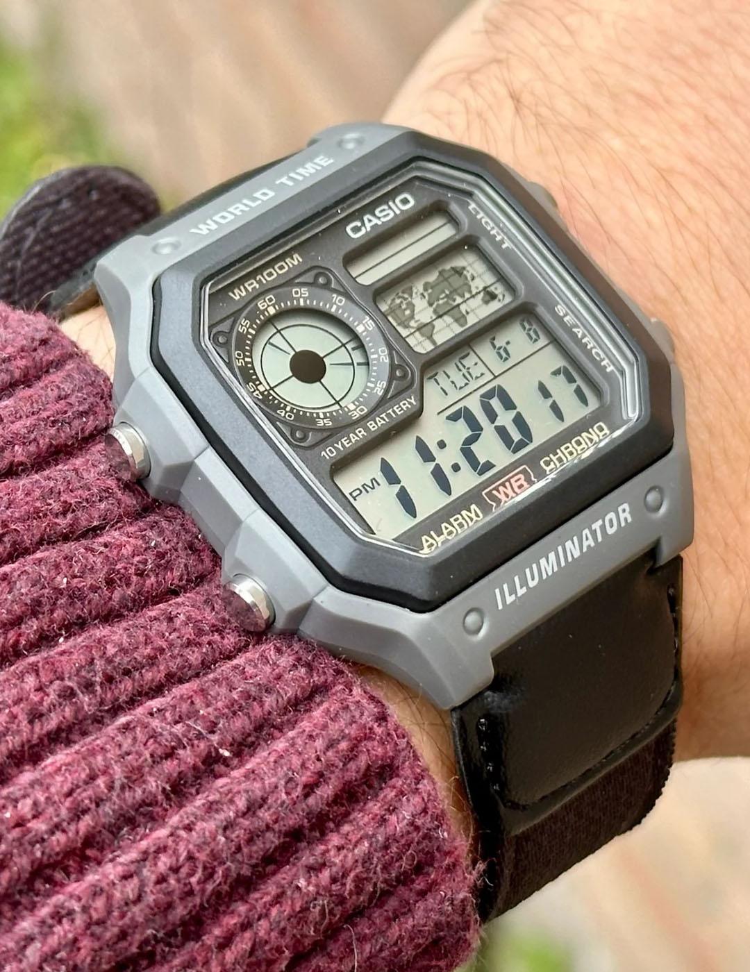 RELOJ UNISEX CASIO AE-1200WHUB-8AVEF